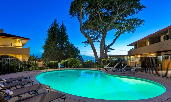 Ventura Hotel | The Pierpont Inn