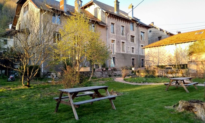 Rochesson Apartamento | The pink door