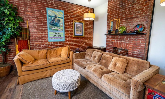 Mount Washington Casa | The Pittsburgh Hideaway-Amazing View-3 Bedrooms