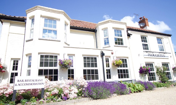 Marsham Hotel | The Plough Inn