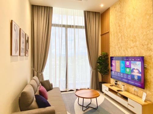 Taman Charming Apartamento | The Podium-3R2B-Free 2 Parking-12 Pax-D321