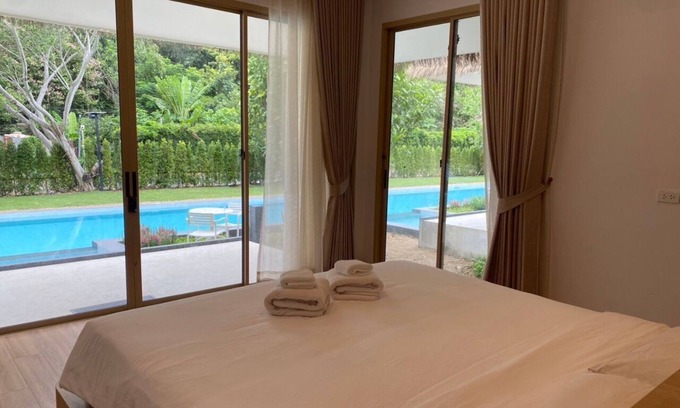 Khanong Phra Complejo | The Poom Garden Khao Yai