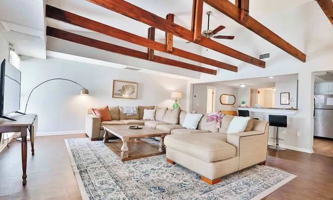 Statesboro Apartamento | The Post Loft- In the Heart of Downtown Statesboro