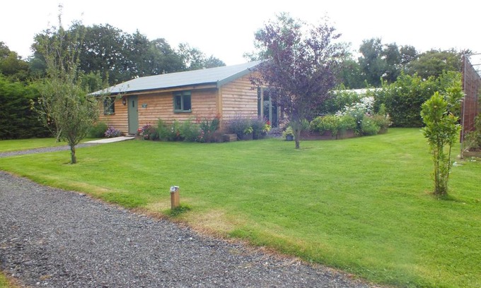 Carmarthen Casa | The Potting Shed And The Garden Shed Self Catering