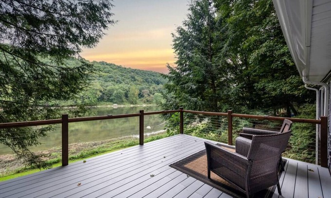Turkey City Casa | Emlenton Cabin