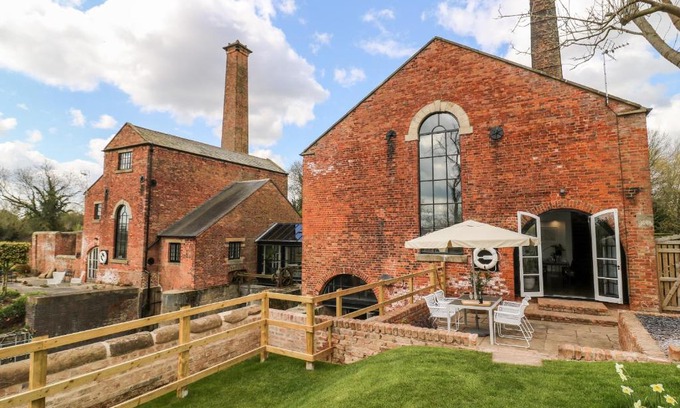 North Wheatley Casa | The Pump House Art Studio