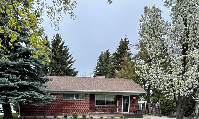 Blackfoot Casa | The Red Brick Retreat