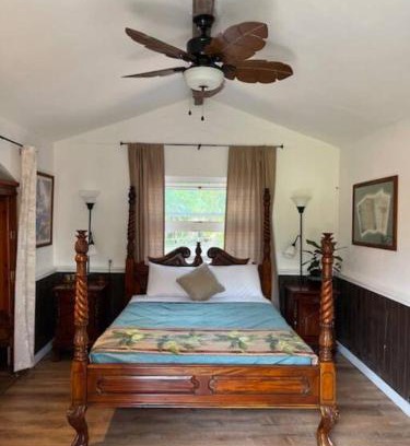Keaau Casa | The Red Cottage and Hawaiian Pond Garden Paradise!