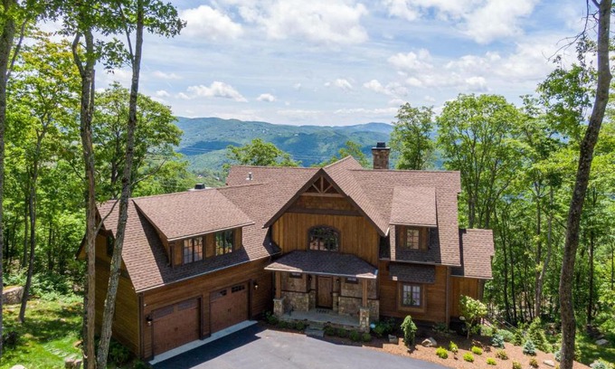 Banner Elk Casa | The Refuge at Eagles Nest