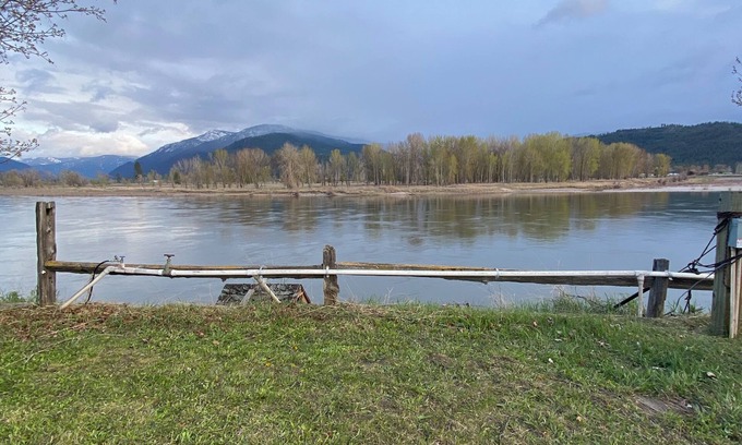 Plains Cabaña | The River Retreat with WiFi in charming Plains. Located on the Clark Fork River