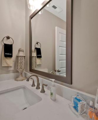 Clarksville Casa | The Rooftop Haven of Downtown (1012 Franklin St)