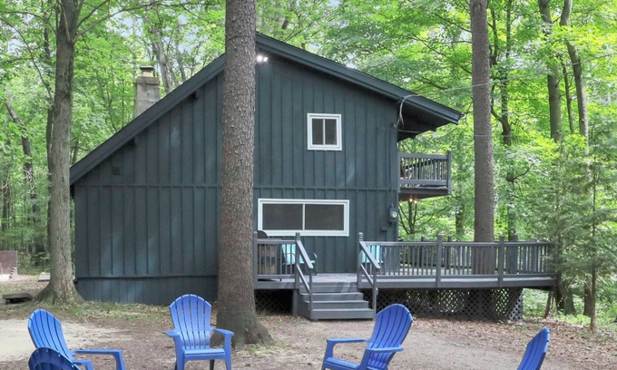 Rockbridge Cabina | The Roosevelt - Hot Tub, Outdoor games & Walk-to Lake