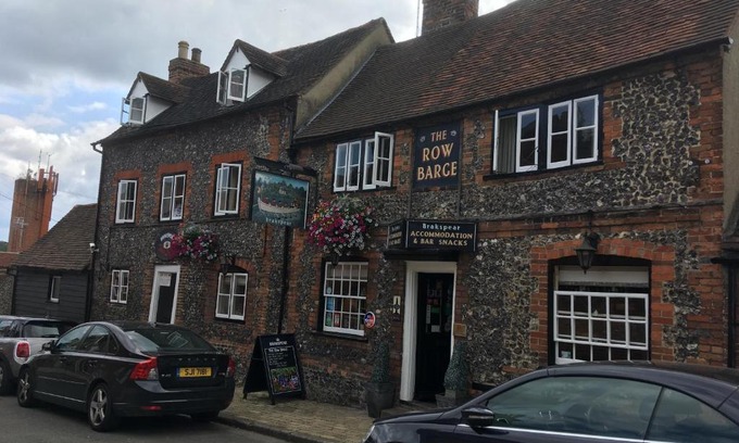 Henley-on-Thames Casa | The Row Barge Henley