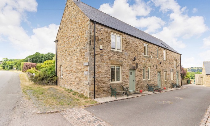 Chesterfield Cabaña | The Rumblings 3, BARLOW