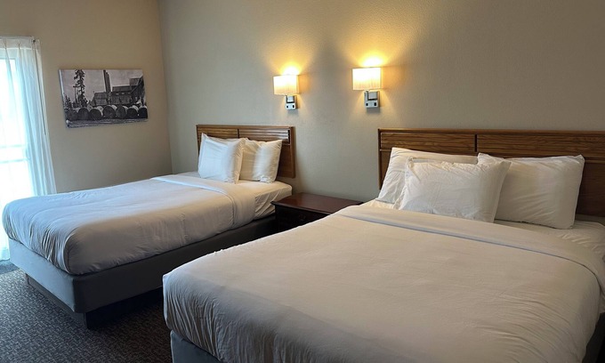 Houston County Hotel | The Sawmill Inn