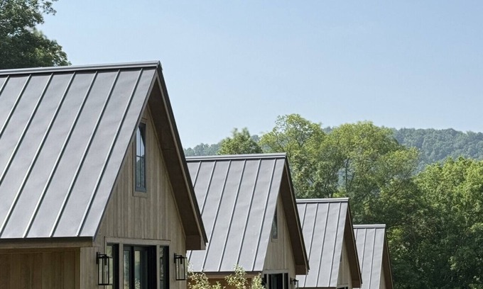 Kerrs Creek Cabaña | The Scout Cottage - Luxury Farm Stay