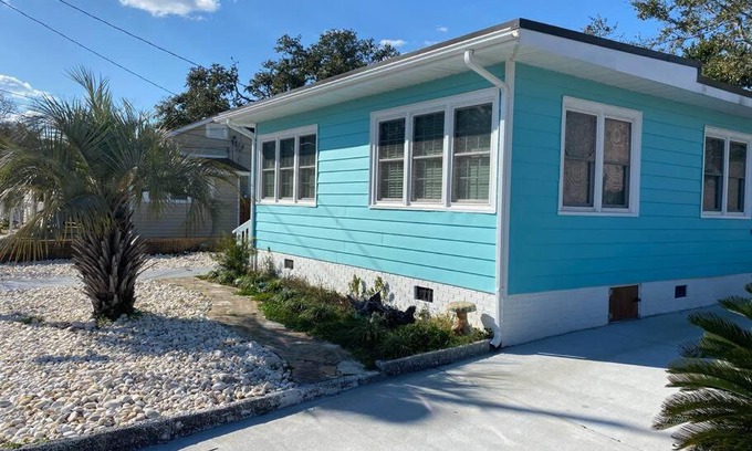 North Carolina Coast Casa | The Sea Shanty - Classic Beach Cottage