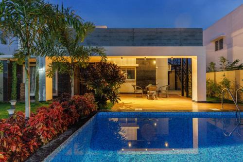 Hosur Apartamento | The Serenity Haven by StayJadePrivate PoolLawn