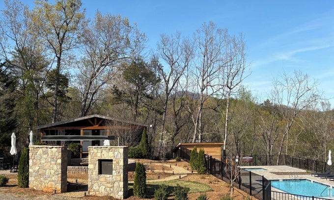 Lake Lure Cabina | The Shaded Crest