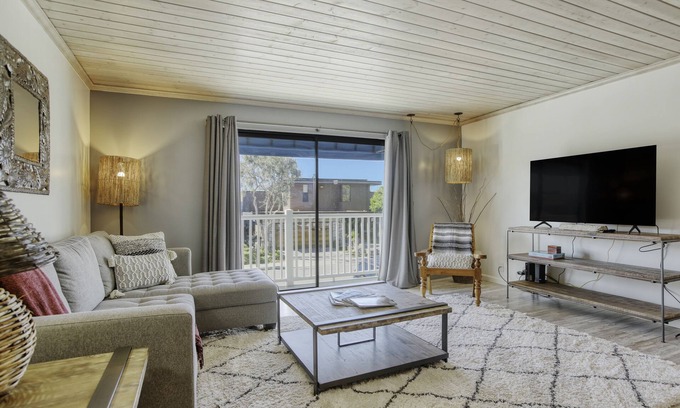 Pismo Beach Condominio | The Shell Finder Steps from Ocean - Monthly Rental