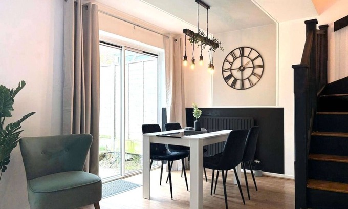 Shrewsbury Casa | The Shrewsbury Stayscape – Modern & Stylish 3 Bed