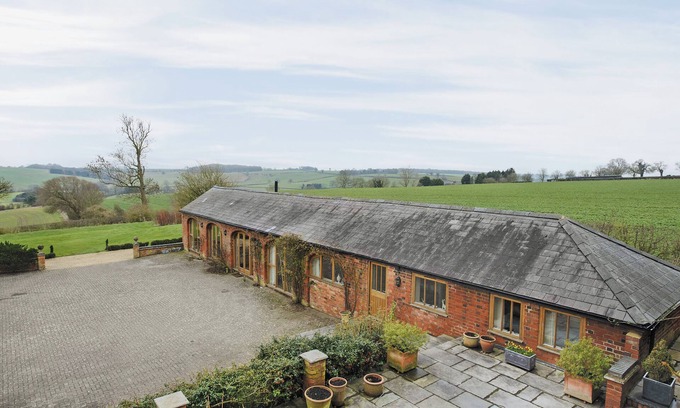 Great Doddington Cabaña | The Stables at Weedon Hill Farm