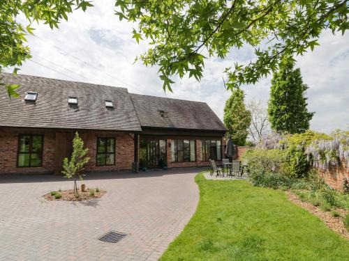 Belbroughton Casa | The Stables