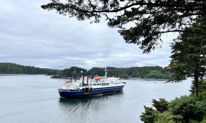 Kodiak Casa | The State Room- Cliffside, Ocean Views