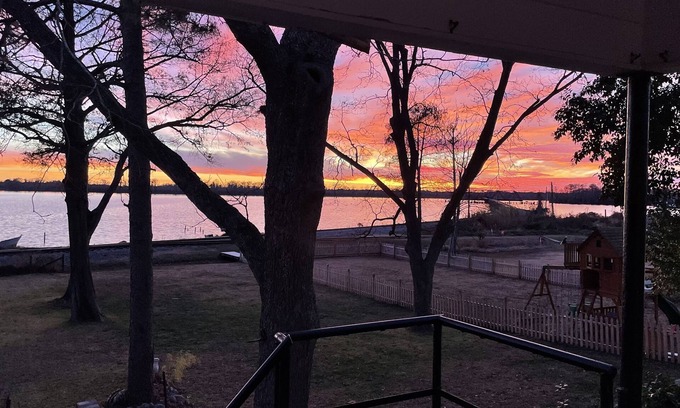 Washington Casa | The Sterling House On the river and close to downtown