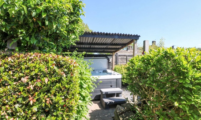 Oakworth Casa | The Stone Masons House