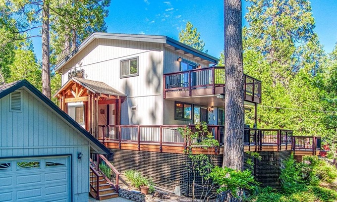 Glencoe Cabina | The Stronghold at Lakemont Pines - Hot Tub