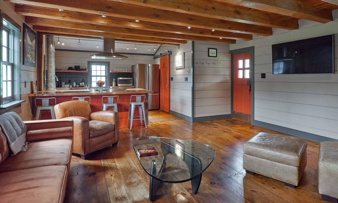 Baptistown Cabaña | The Summer Kitchen Cottage: Pastoral Elegance on a Farm Homestead