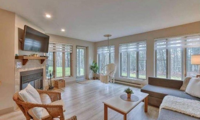 Mont-Tremblant Casa | The Sunny half croissant