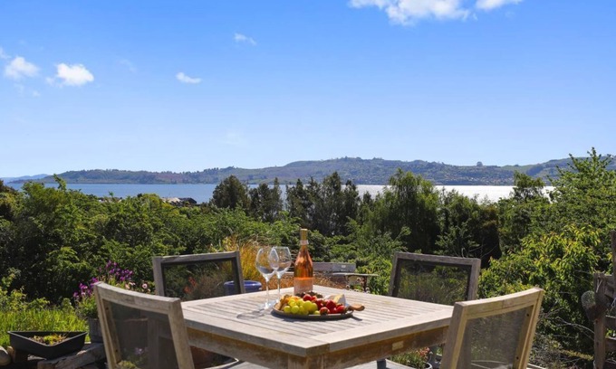 Waipahihi Casa | The Sweet Spot Taupo
