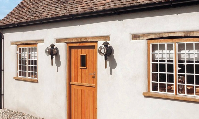 Blandford Saint Mary Cabaña | The Tack Room Cottage