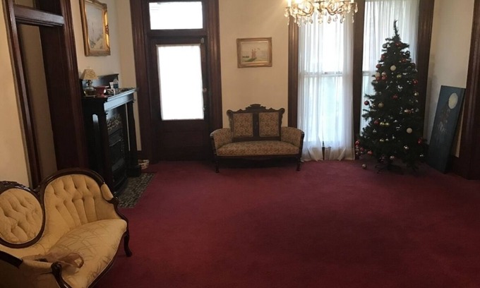 Crawfordsville Casa | The Tanner mansion