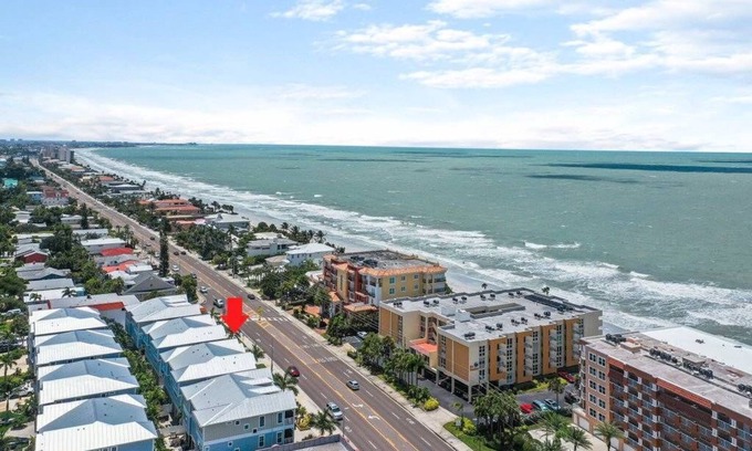Redington Beach Casa | The Tides Beach House | Across from the beach!