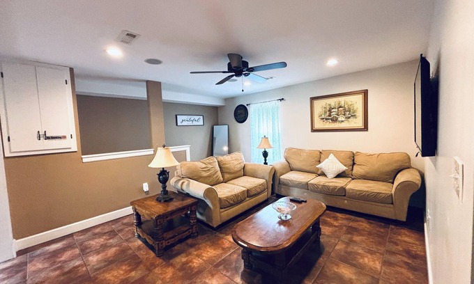 Fayetteville Casa | The Tranqui Spot
