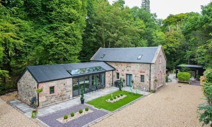 Alexandria Casa | The Ultimate Luss Retreat
