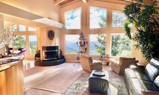 Los Gatos Casa | The Ultimate Retreat - Luxury, Nature, Convenience