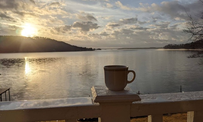 Cedar Bluff Casa | The View on Weiss Lake