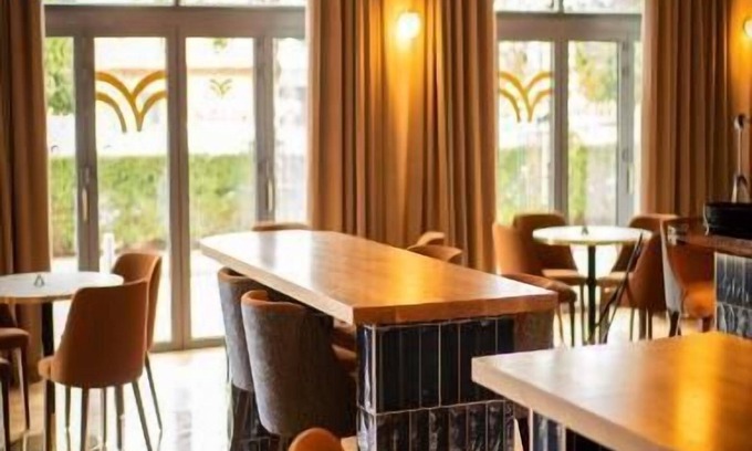 Douglas Hotel | The Village Hotel Douglas