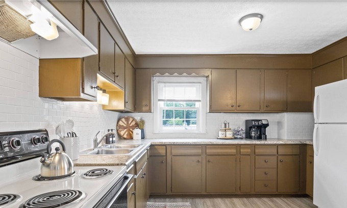 Palmyra Apartamento | The Village Loft: A Walkable Stay in Palmyra