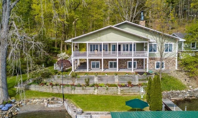 Pulteney Casa | The Village at Keuka