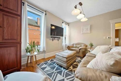 Downtown Columbus Casa | The Village Townhouse - 5 BR