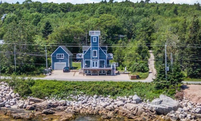 Fox Point Casa | The Vista Del Mar 596