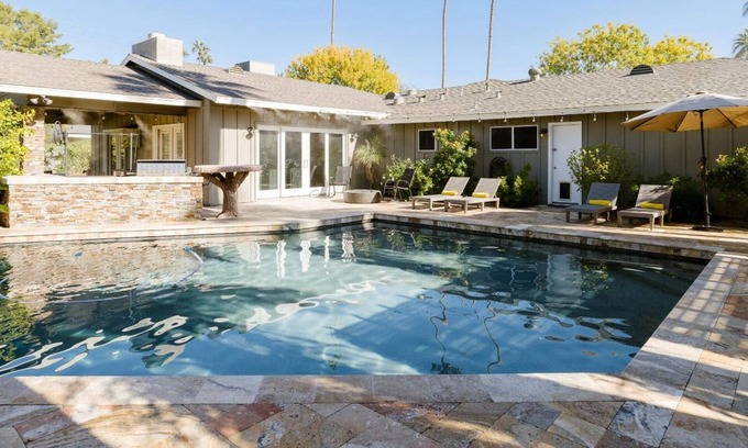 Alhambra Casa | The Westwind by LuxeKey | Central Phoenix Boho Home w/ Pool, Spa & Casita