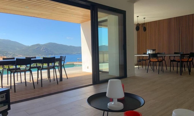Appietto Villa | La Villa BLANCA en el Golfo de Lava cerca de Ajaccio