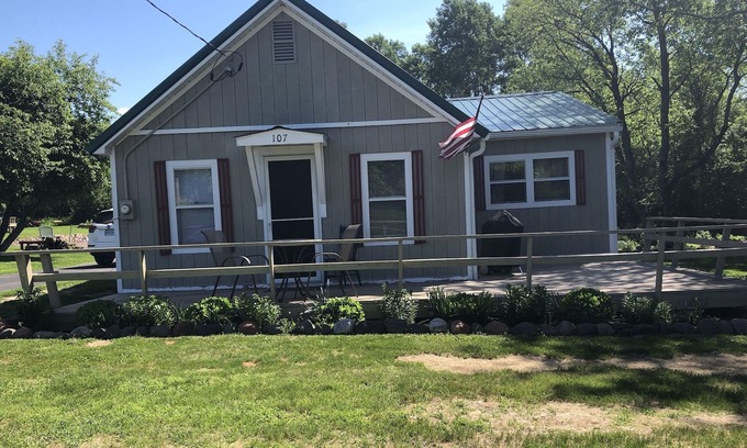 Marenisco Casa | The Whitley House ubicado en Marenisco Mi justo al lado de la pista para motos de nieve ATV