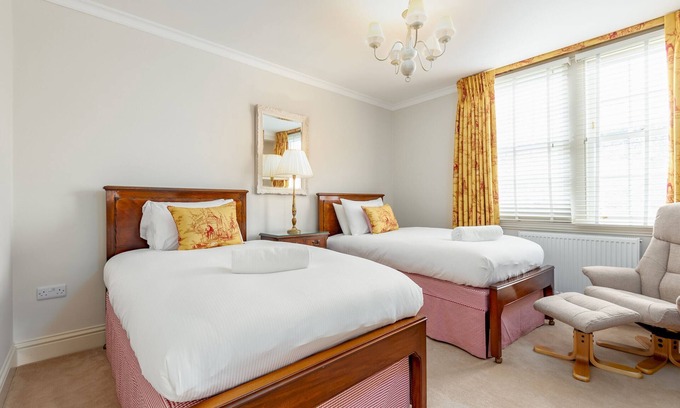 St. Andrews Chalet De Esquí | The Windmill Room | 1 min to Old Course